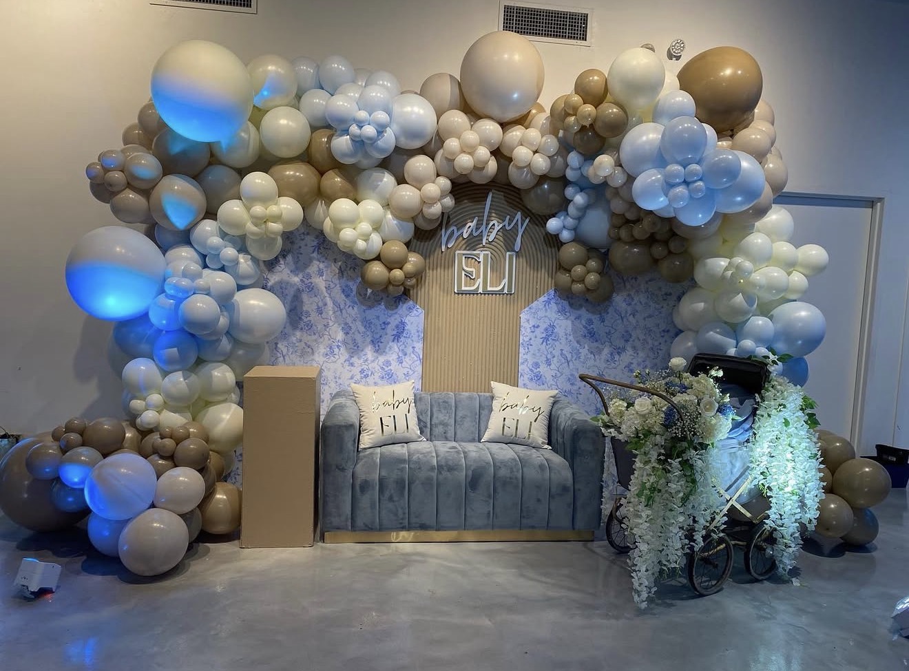Balloon garland 